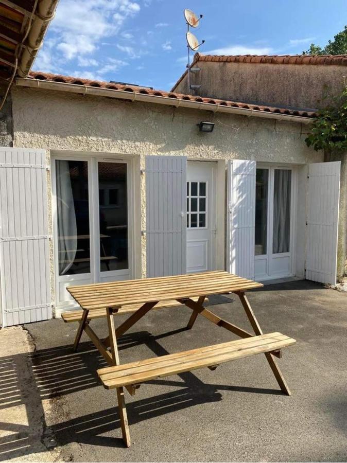 Gite Le Verger Soulignonne Luaran gambar